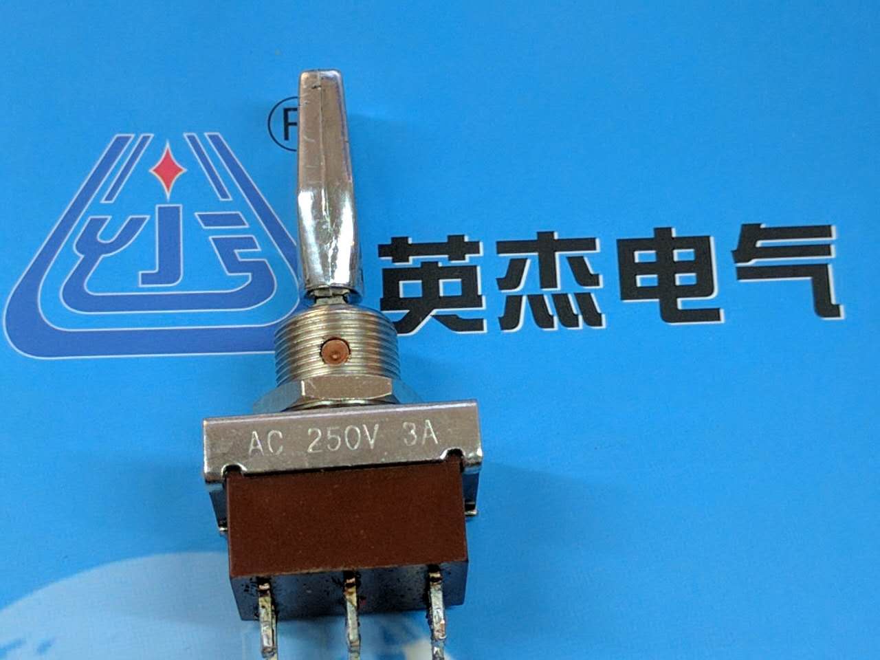 KN3-203